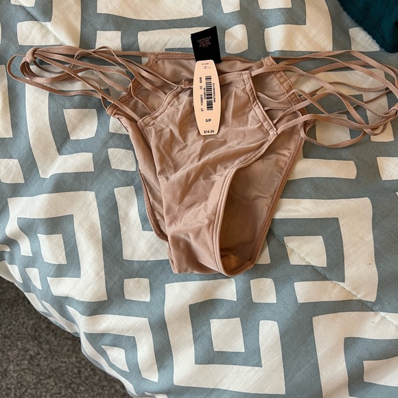 Final Mega Sale!  High-end Panty Four-Pack—NWT! - Picture 6 of 6